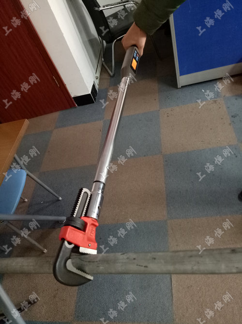 数显力矩扳手图片  （管钳头）